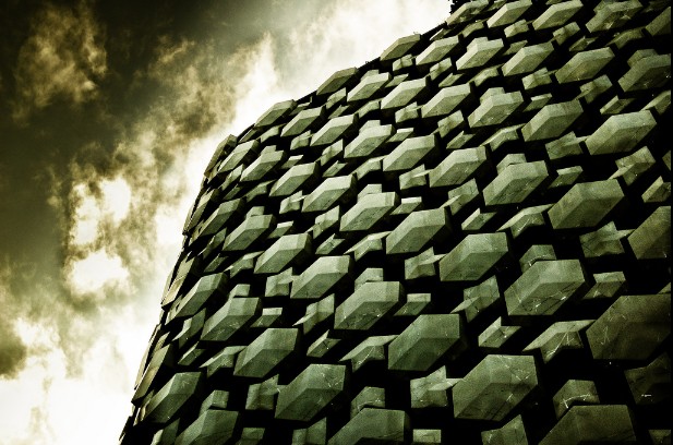 线性体块与曲线形雕塑的创意空间-Iluma